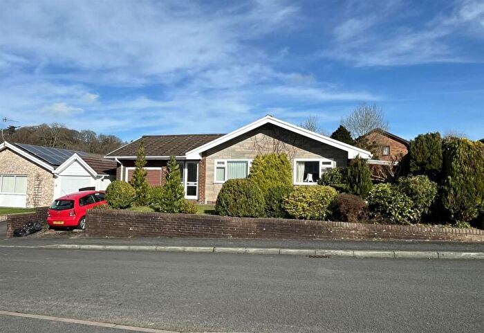 3 Bedroom Detached Bungalow For Sale In Maesmawr, Rhayader, LD6