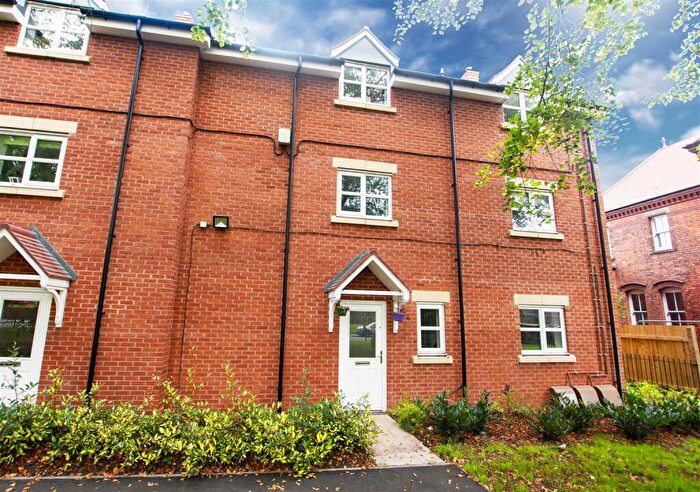 2 Bedroom Apartment To Rent In Tanners Way, Birmingham, West Midlands, B29