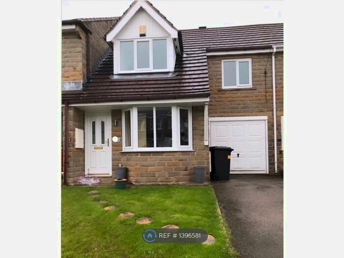 3 Bedroom Terraced House To Rent In Hawthorne Way, Shelley, Huddersfield, HD8