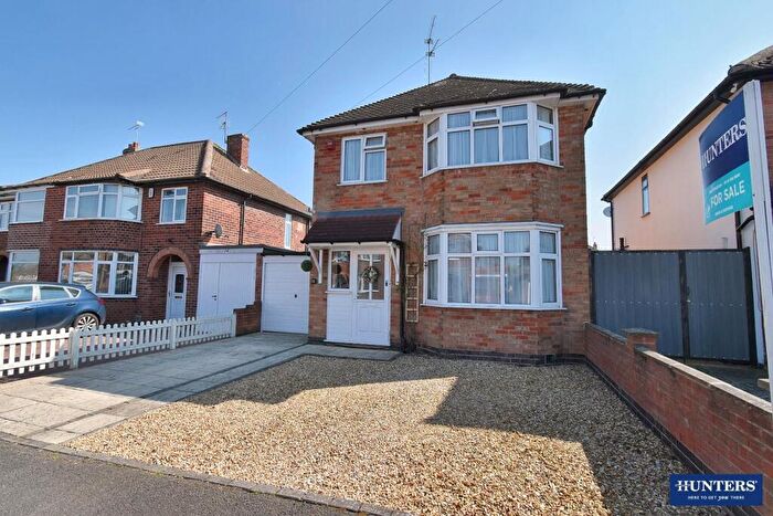 3 Bedroom Detached House For Sale In Ashbourne Road, Wigston, LE18