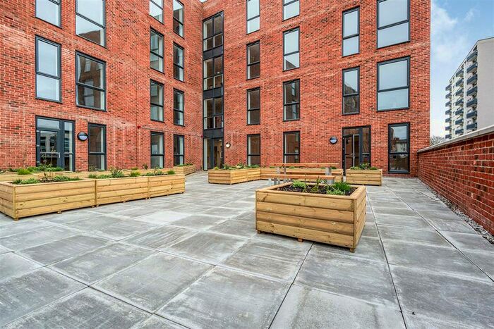 1 Bedroom Flat To Rent In Trafford Street, Chester, CH1