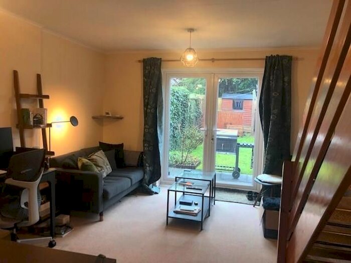 2 Bedroom Property To Rent In Sunnymead, Werrington, Peterborough PE4