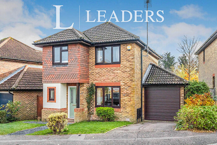 4 Bedroom Detached House To Rent In Elwood Close, RH15