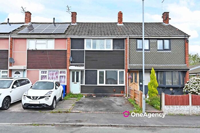 2 Bedroom Town House For Sale In Tiverton Road, Bucknall, Stoke-on-Trent, ST2