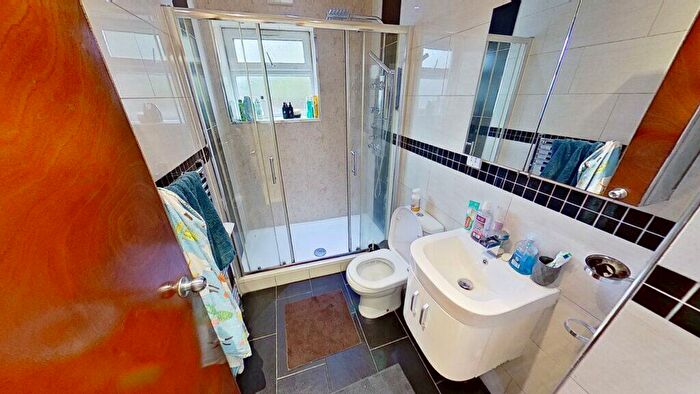 6 Bedroom House To Rent In B Dawlish Road, Selly Oak, Birmingham, B29