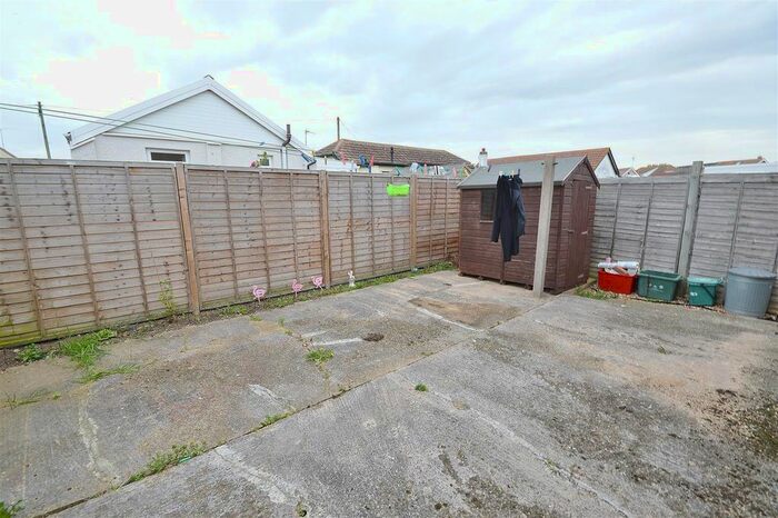 2 Bedroom Detached Bungalow To Rent In Flowers Way, Jaywick, Clacton-On-Sea, CO15