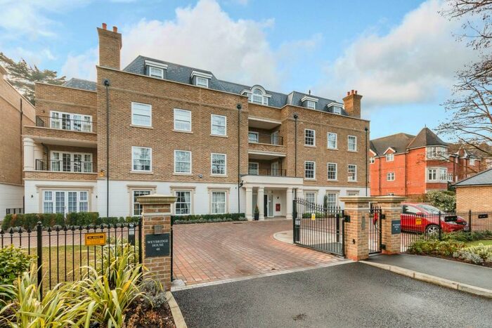 2 Bedroom Flat To Rent In Weybridge House, Queens Road, Weybridge, KT13