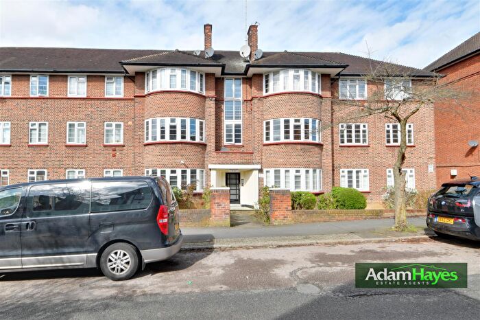2 Bedroom Apartment For Sale In Beaufort Park, Hampstead Garden Suburb, NW11