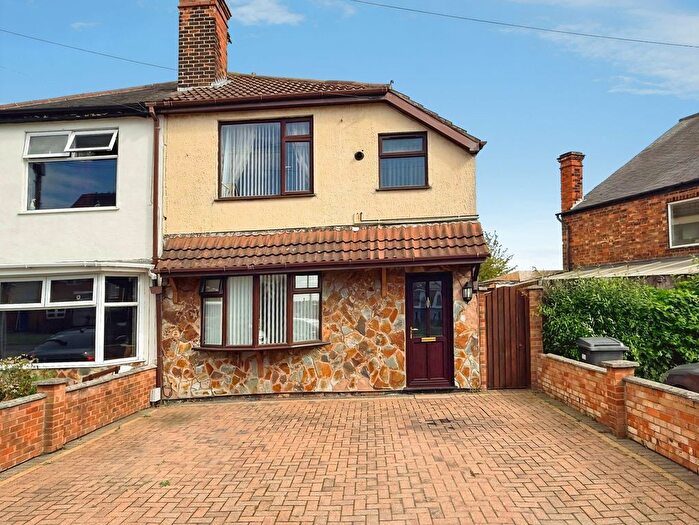 3 Bedroom Semi Detached House For Sale In Humberstone Lane, Leicester, LE4