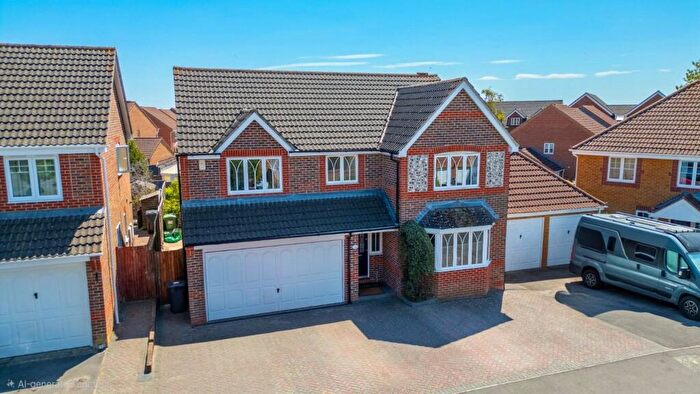 4 Bedroom Detached House For Sale In Buttercup Place, Thatcham, Berkshire, RG18