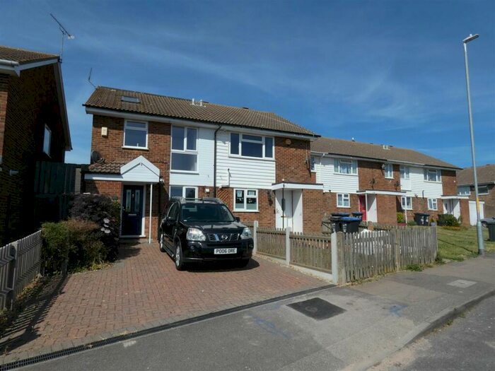 3 Bedroom Semi-Detached House To Rent In Dane Valley Road, Margate, CT9