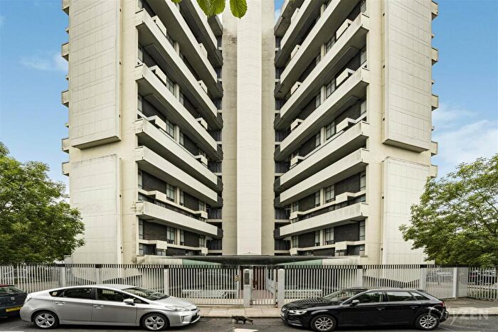 2 Bedroom Flat For Sale In Keeling House, Claredale Street, Bethnal Green, E2