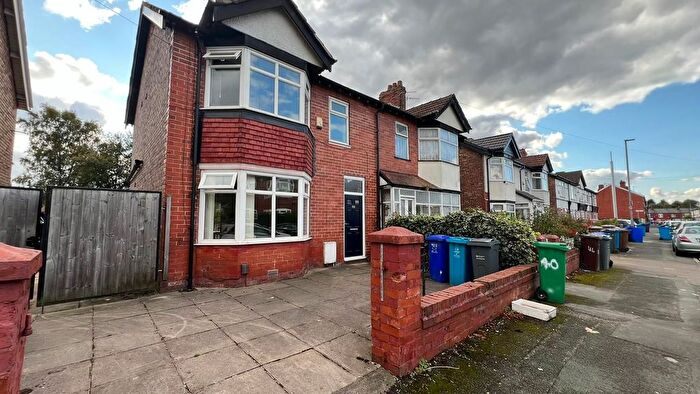 3 Bedroom Terraced House To Rent In Kingswood Road, Manchester, M14