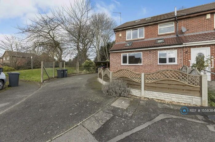 2 Bedroom End Of Terrace House To Rent In Marsh Close, Leicester, LE4