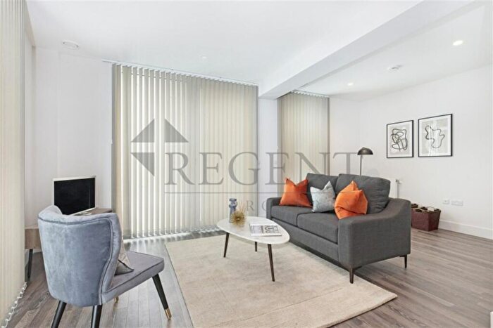 3 Bedroom Apartment To Rent In Fusion Apartments, Moulding Lane, SE14