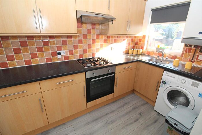 2 Bedroom Property To Rent In Riversdale, Llandaff, Cardiff, CF5