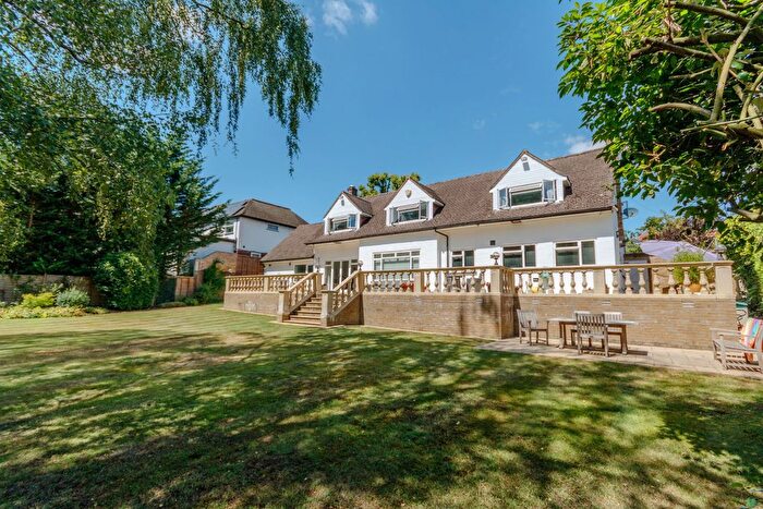 5 Bedroom Detached House For Sale In The Broadwalk, Northwood, HA6