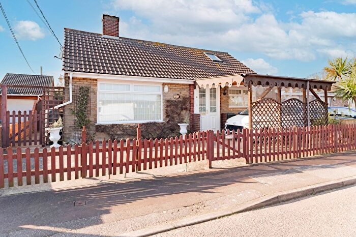 2 Bedroom Detached Bungalow For Sale In Willow Road, Pakefield, NR33