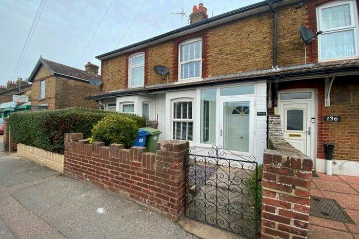 2 Bedroom Terraced House To Rent In London Road, Sittingbourne, ME10