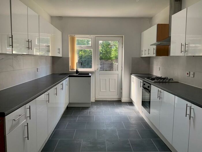 6 Bedroom Terraced House To Rent In Egerton Road, Fallowfield, M14