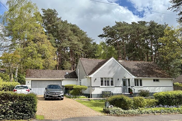 4 Bedroom Detached House For Sale In Ashley Drive South, Ashley Heath, BH24