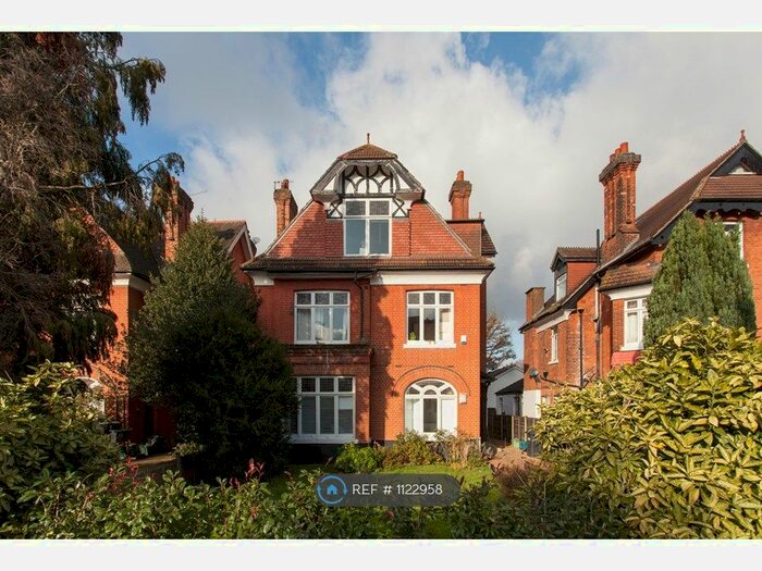 2 Bedroom Maisonette To Rent In Harold Road, London, SE19