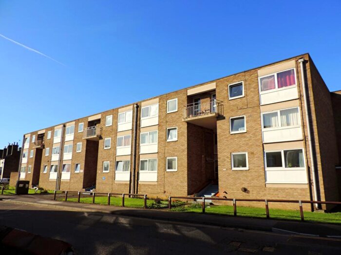 2 Bedroom Apartment To Rent In Mildmay Court, Mildmay Road, Chelmsford, Essex, CM2