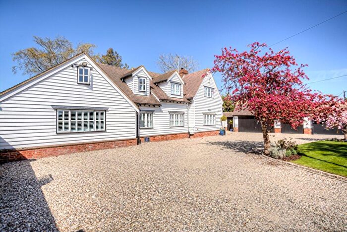 3 Bedroom Detached House For Sale In Heath Road, Ramsden Heath, CM11