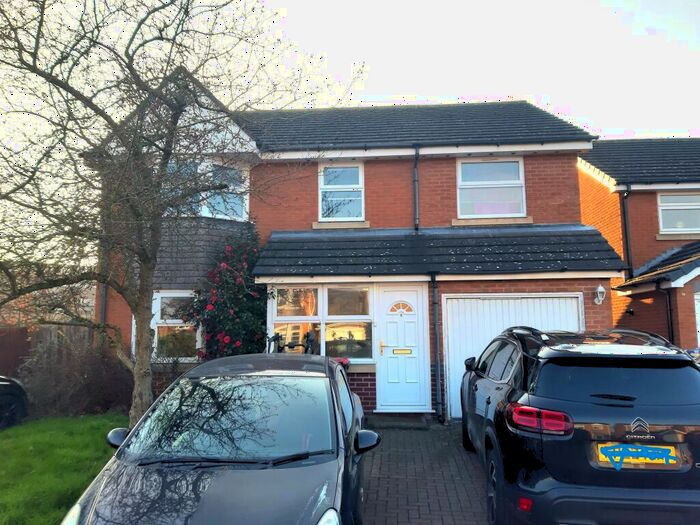 4 Bedroom Detached House To Rent In Sunfields Close, Polesworth, B78