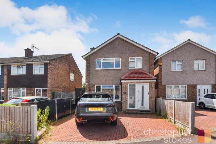 4 Bedroom Detached House To Rent In Perrysfield Road, Cheshunt, Waltham Cross, Hertfordshire, EN8