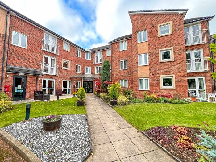 1 Bedroom Apartment For Sale In Camsell Court, Framwellgate Moor, Durham, DH1