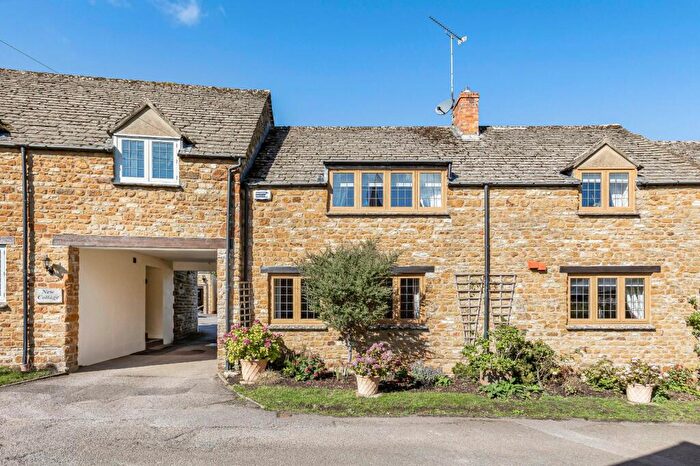 3 Bedroom House For Sale In Swerford, Chipping Norton, Oxfordshire, OX7