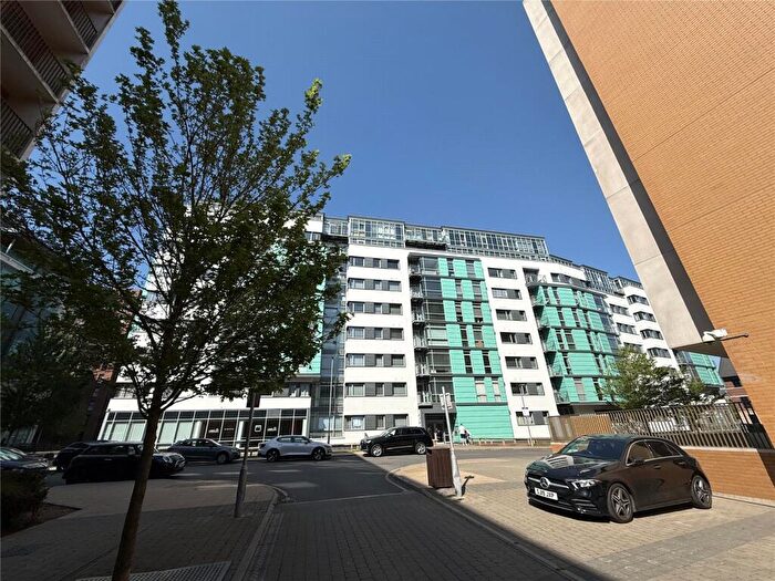 2 Bedroom Apartment To Rent In Manor Mills, Ingram Street, LS11