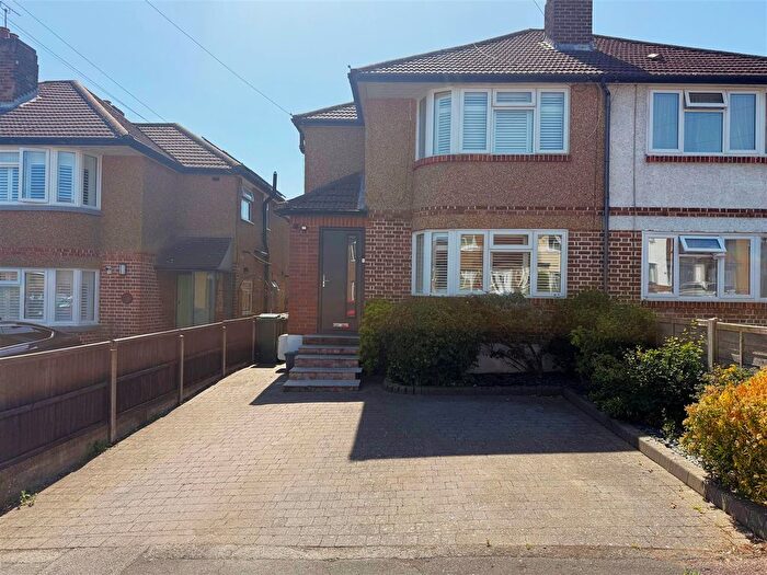3 Bedroom Semi-Detached House For Sale In Beechcroft Avenue, Croxley Green, Rickmansworth, WD3