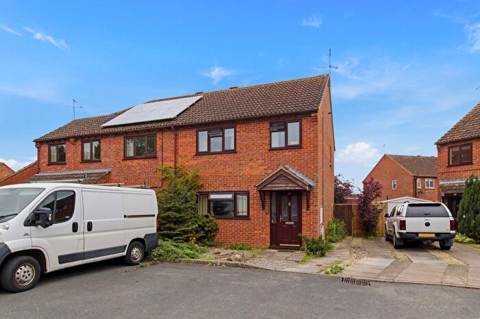 3 Bedroom Semi-Detached House For Sale In Upton Gardens, Upton Upon Severn, Worcestershire, WR8