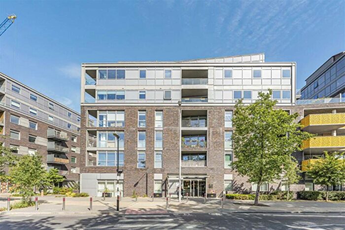 2 Bedroom Flat To Rent In South Grove, Walthamstow, E17