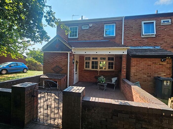 3 Bedroom End Of Terrace House For Sale In Meadowsweet Avenue, Kings Norton, Birmingham, B38