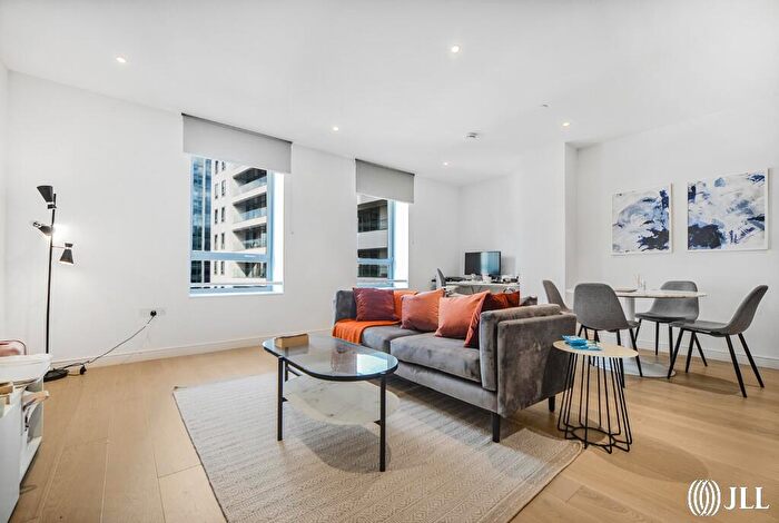 Studio To Rent In Park Drive London, E14