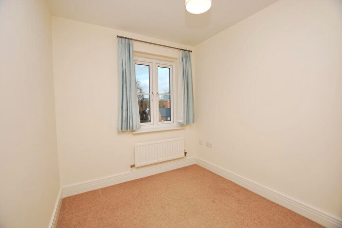 2 Bedroom Apartment To Rent In Townbridge Mill, LU7