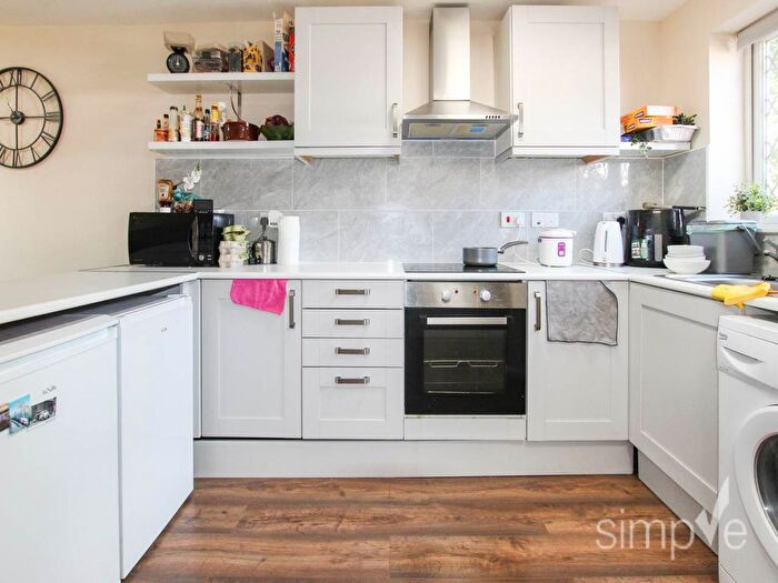 3 Bedroom Property To Rent In Ravenfield, Englefield Green, Egham, TW20