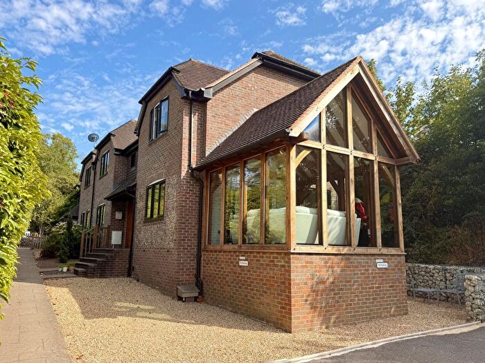 2 Bedroom End Of Terrace House For Sale In Manleys Hill, Storrington, RH20