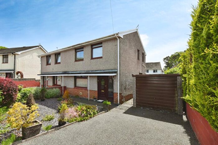 3 Bedroom Semi Detached House For Sale In Lon Deg, Pontardawe, Swansea, Neath Port Talbot, SA8