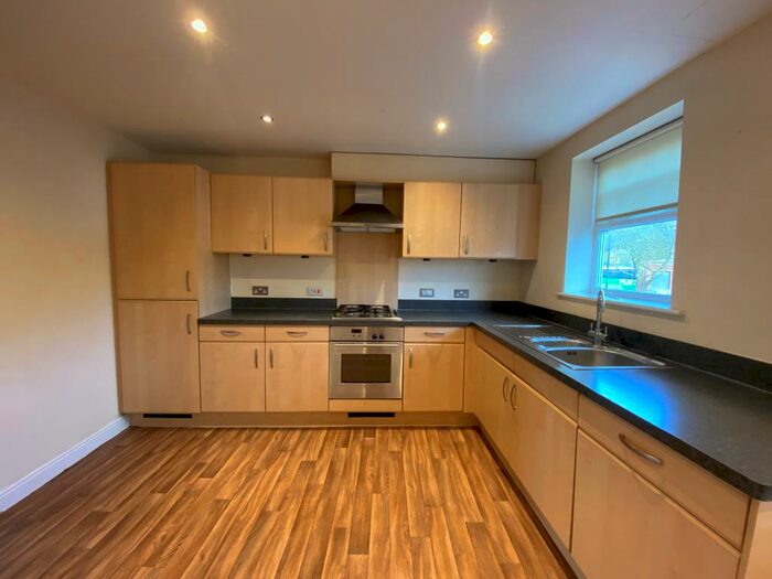 3 Bedroom Town House To Rent In Auriga Court, Derby, DE1