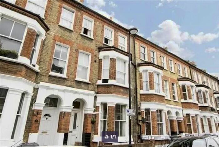 1 Bedroom Flat To Rent In Rita Road, Oval, SW8