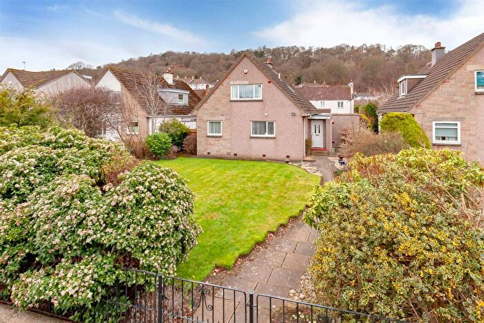 4 Bedroom Property For Sale In Craigcrook Road, Blackhall, Edinburgh, EH4