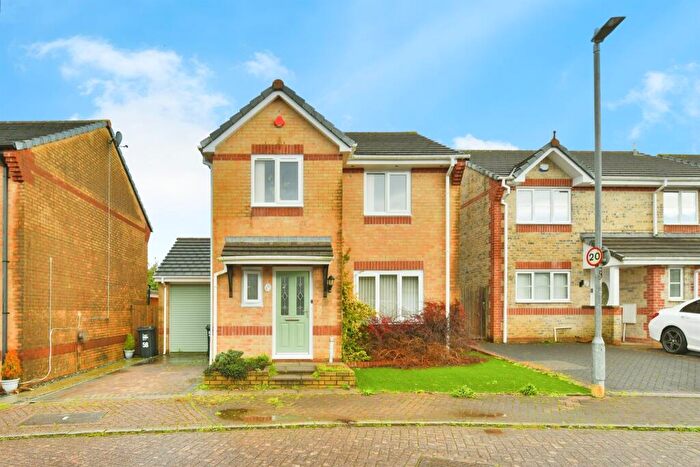 3 Bedroom Detached House For Sale In Pondfield Road, Latchbrook, Saltash, PL12