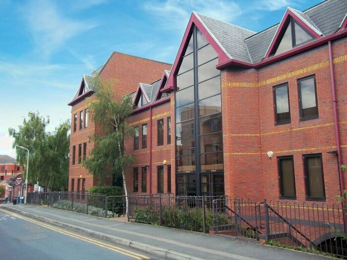 1 Bedroom Apartment To Rent In The Chambers, East Street, Reading, RG1