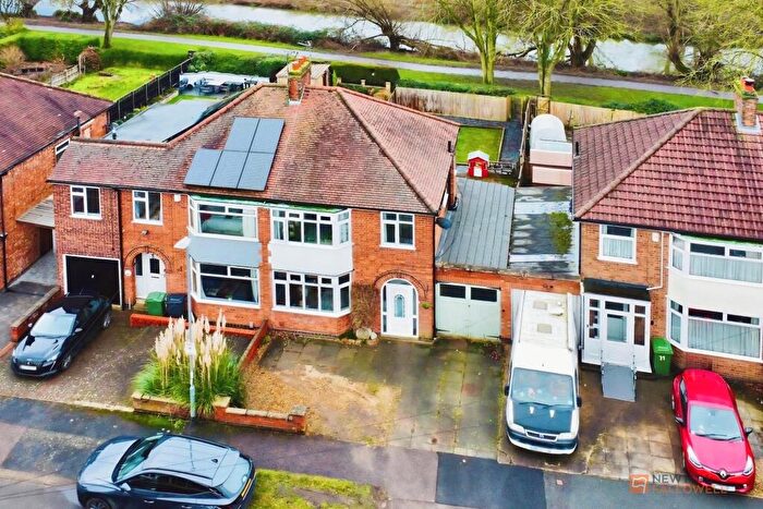 3 Bedroom Semi-Detached House For Sale In Orchard Road, Birstall, LE4