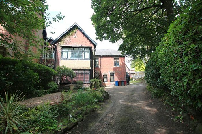 2 Bedroom Apartment For Sale In Lilford Road, Blackburn, Lancashire, BB1