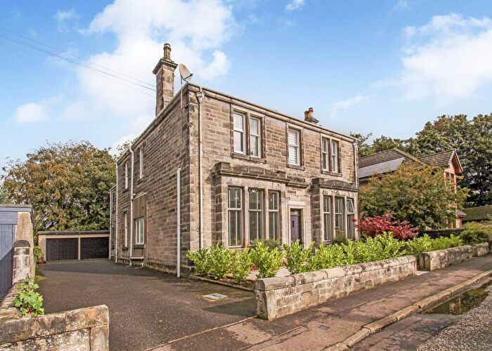 4 Bedroom Maisonette For Sale In A, Transy Place, Dunfermline, KY12